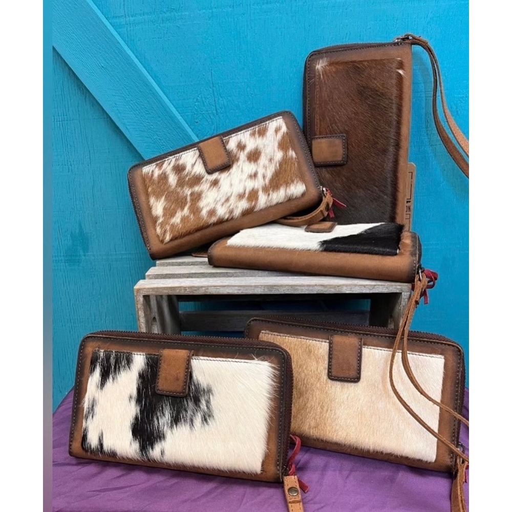 STS Ranchwear Cowhide Bentley Wallet Brown Leather Zip Around